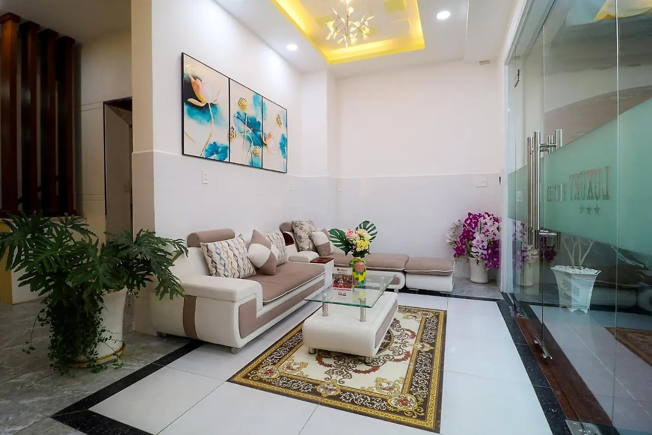 Reddoorz Luxury Hotel Vuon Lai Ho Chi Minh City 2*,  Vietnam
