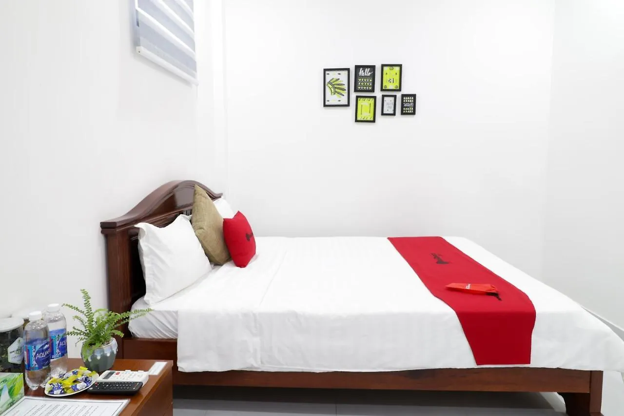 Reddoorz Luxury Hotel Vuon Lai Ho Chi Minh City