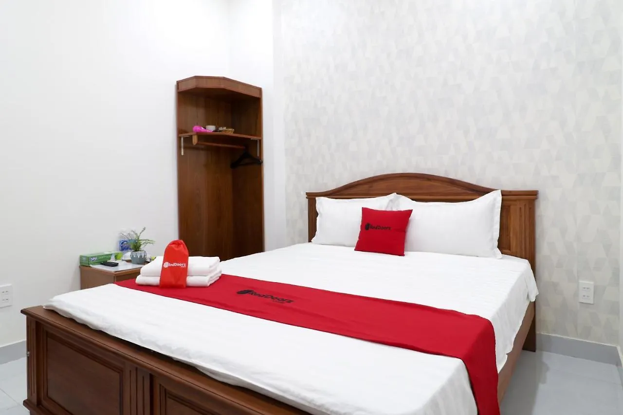 Reddoorz Luxury Hotel Vuon Lai Ho Chi Minh City Vietnam