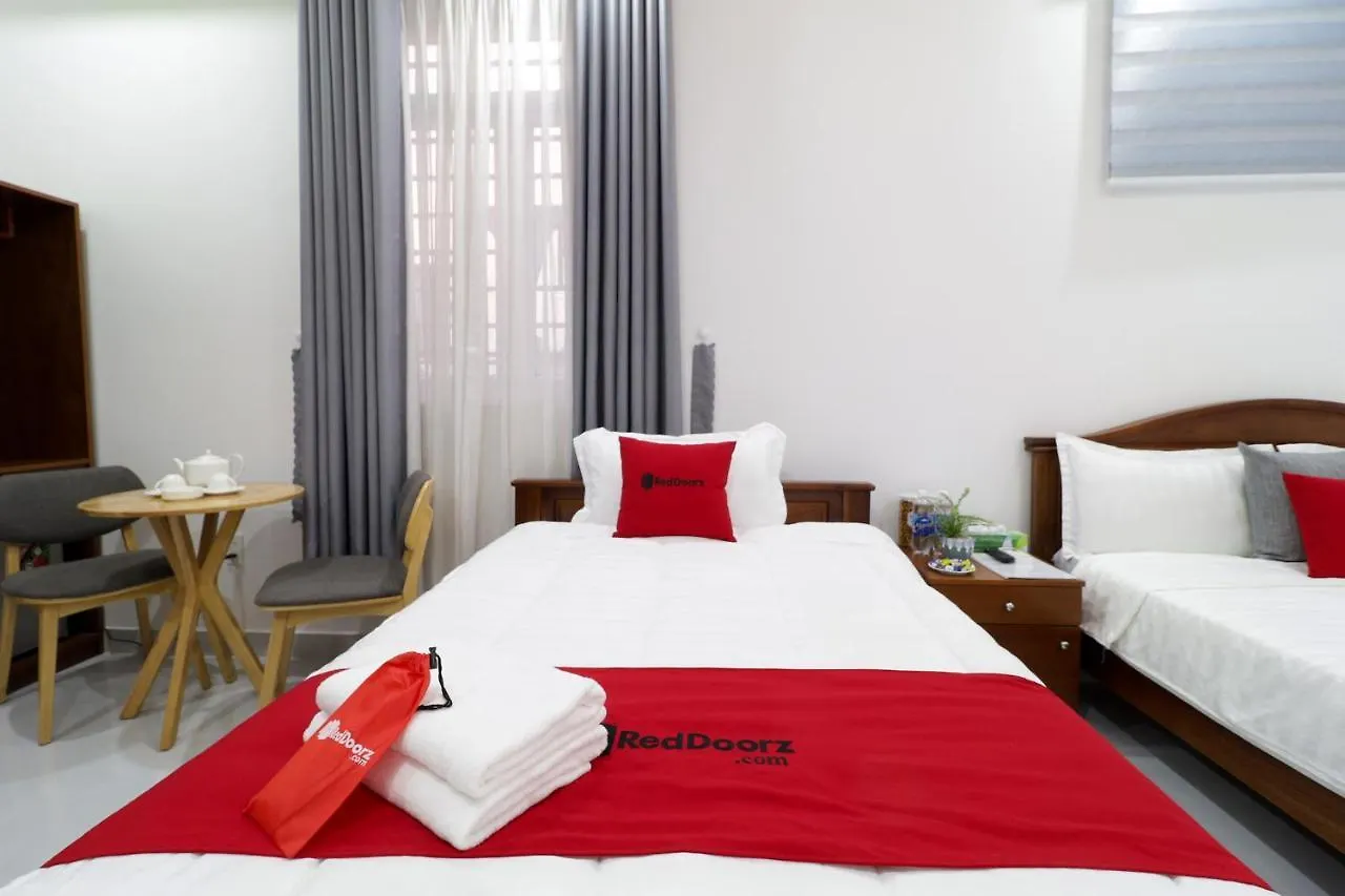 Reddoorz Luxury Hotel Vuon Lai Ho Chi Minh City Vietnam