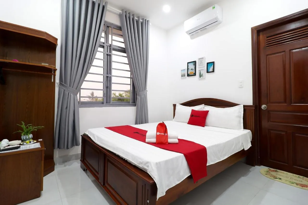 Reddoorz Luxury Hotel Vuon Lai Ho Chi Minh City Vietnam