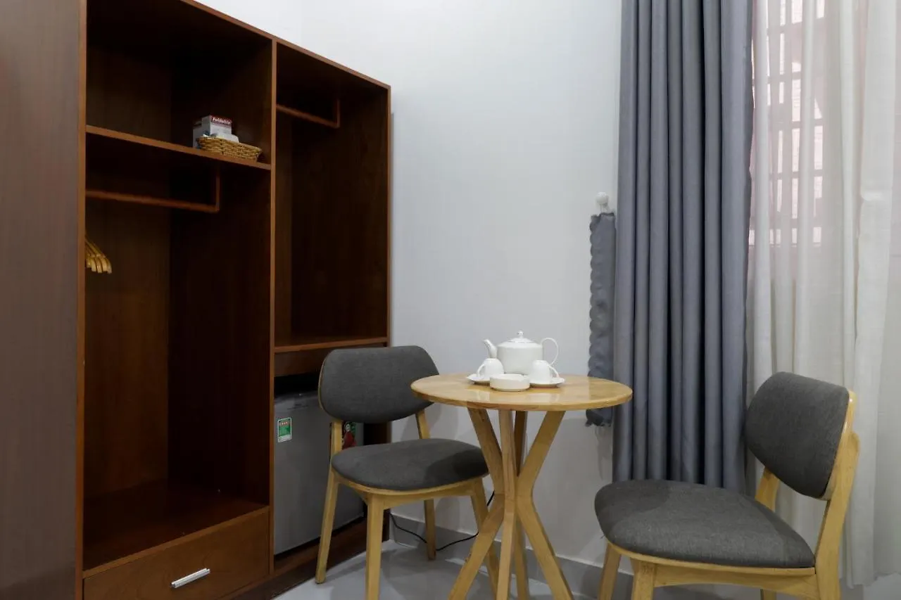 Reddoorz Luxury Hotel Vuon Lai Ho Chi Minh City 2*,  Vietnam